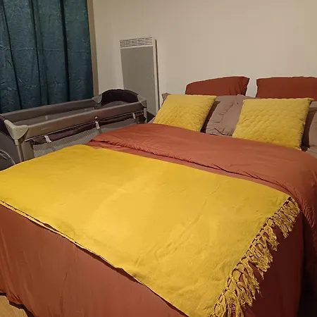 Avec Parking Gratuit Apartman
